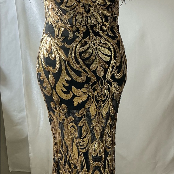 Fashion Nova Black and Gold Prom Dress - Picture 9 of 14
